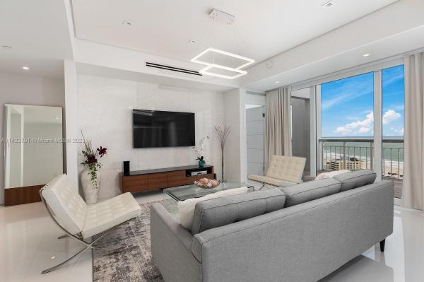 South Pointe Towers, 400 S Pointe Dr #2506, Miami Beach, Florida 33139, image 1