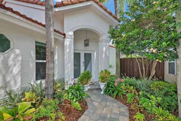Cayman At Doral Isles, 11277 NW 59th Ter, Doral, Florida 33178, image 1
