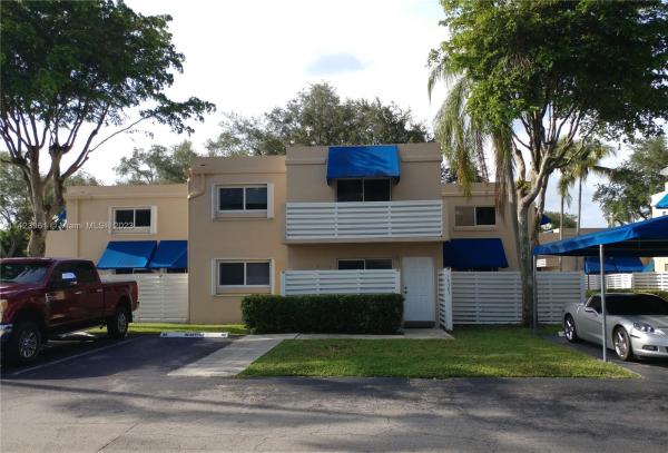 Arbor Courts, 14383 SW 97th Ter, The Hammocks, Florida 33186, image 1