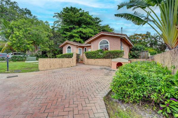 Griffings Biscayne Heights, 941 NE 82nd Ter, Miami, Florida 33138, image 1