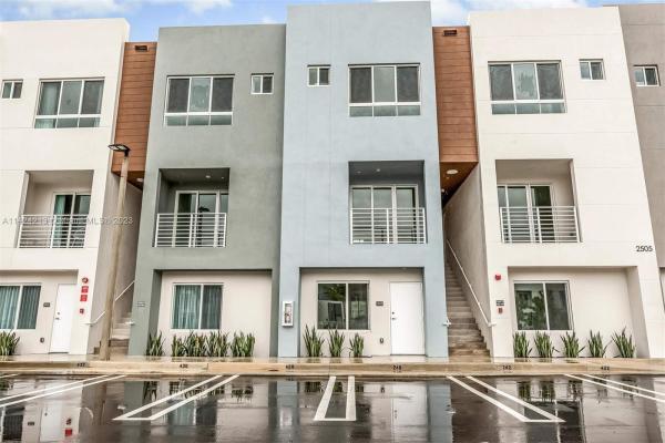 Riverwood At Aventura Village, 2505 NE 193rd St #4110, North Miami Beach, Florida 33180, image 1