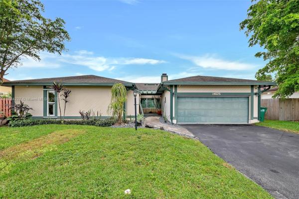 Rustic Lakes, 14625 SW 63rd Ter, Kendale Lakes, Florida 33183, image 1