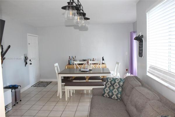 Lake Forest Park, 6208 SW 131st Pl #102, Kendale Lakes, Florida 33183, image 2