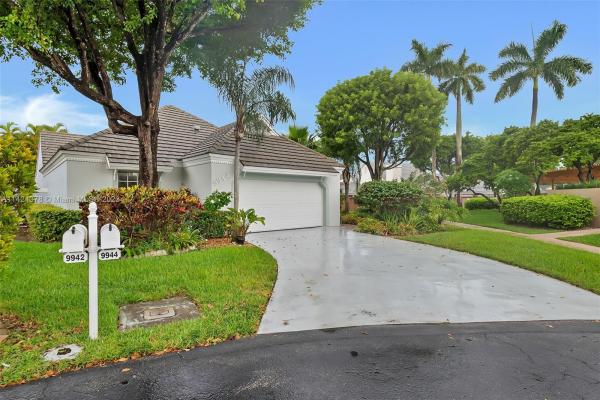 Doral Woods, 9944 NW 48th St Cir, Doral, Florida 33178, image 1