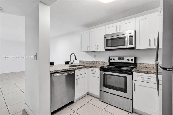 Palm Gardens, 210 SW 11th St #504, Miami, Florida 33130, image 1