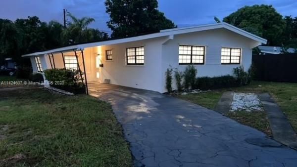 Sunswept Heights, 17501 NE 5th Ave, North Miami Beach, Florida 33162, image 1