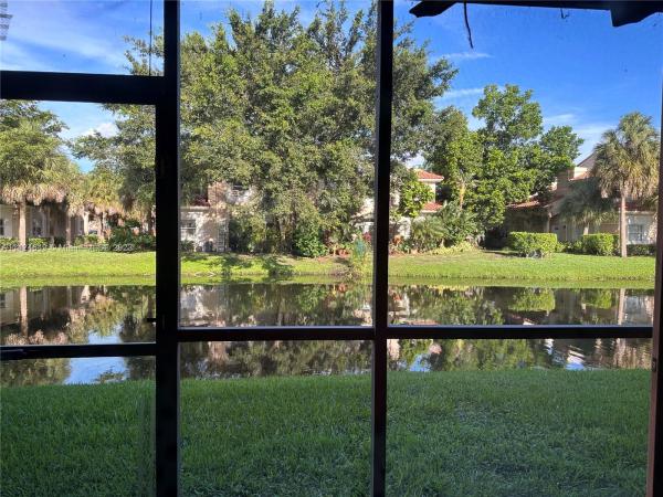 Weston Lakes 21, 424 Lakeview Dr #103, Weston, Florida 33326, image 1