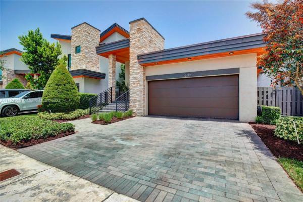 Pinnacle At Park Central, 10257 NW 76th Ln, Doral, Florida 33178, image 1