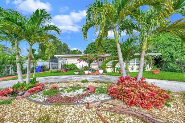 Sunswept Heights, 17600 NE 5th Ct, North Miami Beach, Florida 33162, image 1
