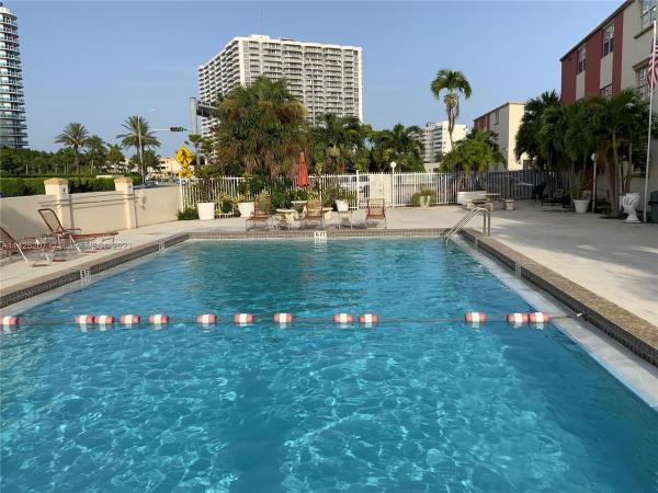 North Bay White House, 1800 79th St Cswy #A111, North Bay Village, Florida 33141, image 1
