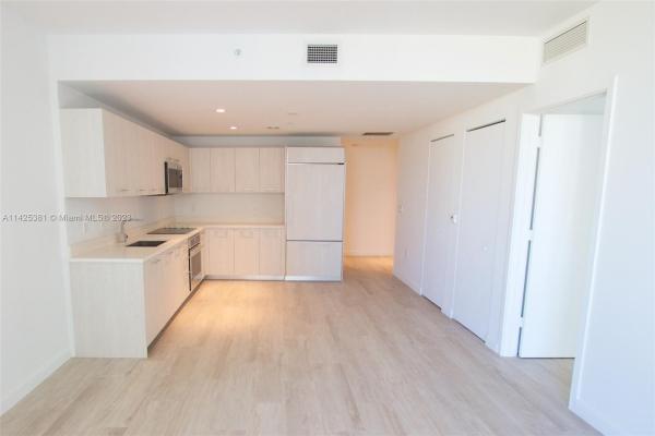 Brickell Heights West, 55 SW 9th St #3310, Miami, Florida 33130, image 1