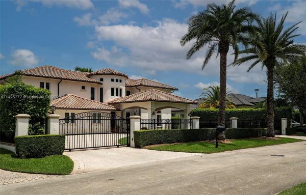 Lizzy Villas, 11255 SW 29th St, University Park, Florida 33165, image 1