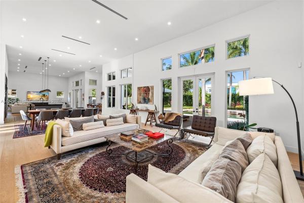 Sanctuary At Pinecrest, 11062 SW 59th Ct, Pinecrest, Florida 33156, image 1