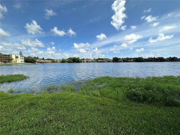 Cedar Glenn, 671 NE 195th St #211E, Ives Estates, Florida 33179, image 1