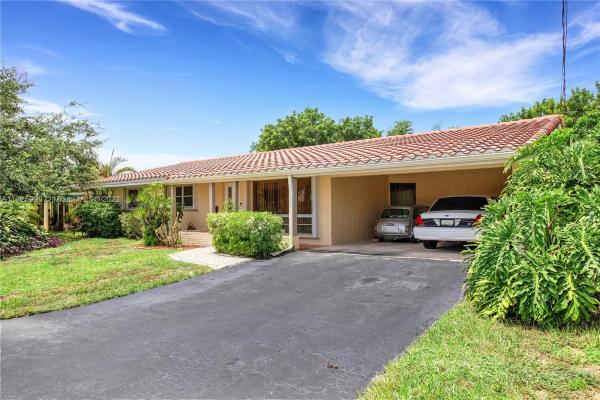 Cypress Lake, 1011 SE 7th Ave, Pompano Beach, Florida 33060, image 1