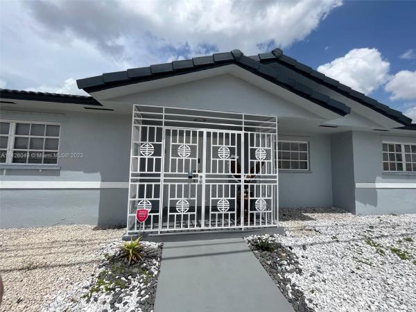 Robles Gardens, 2798 W 71st Pl., Hialeah, Florida 33016, image 1