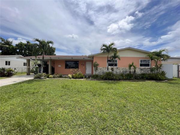 South Miami Heights Residential, 19837 SW 118th Pl, South Miami Heights, Florida 33177, image 2