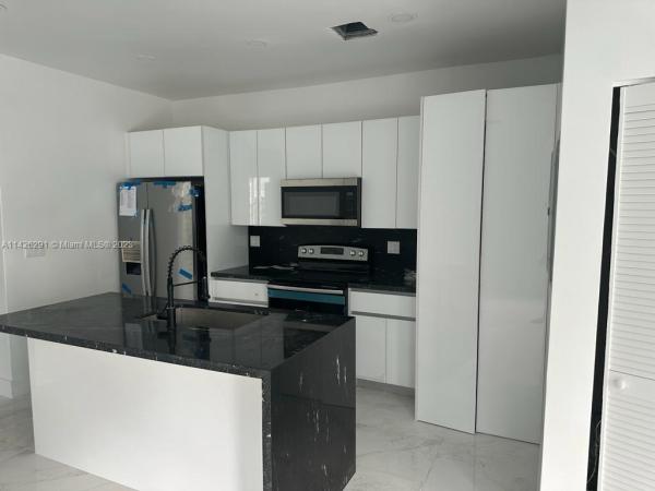 Baywood, 437 NE 70th St, Miami, Florida 33138, image 1