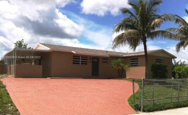 Gem Homes, 14554 SW 298th Ter, Leisure City, Florida 33033, image 1