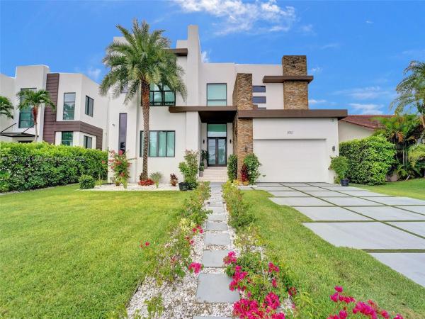 Sans Souci Estates, 2032 NE 121st Rd, North Miami, Florida 33181, image 1