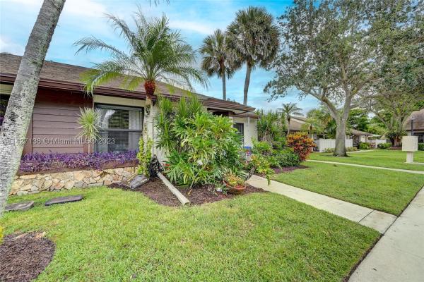 Ginger Tree At The Township, 3324 S Carambola Cir S #2518, Coconut Creek, Florida 33066, image 1