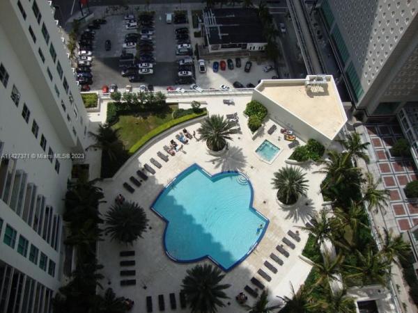 Met 1, 300 S Biscayne Blvd #T-1703, Miami, Florida 33131, image 1