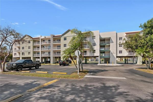 Saga Bay Gardens, 8260 SW 210th St #108, Cutler Bay, Florida 33189, image 1
