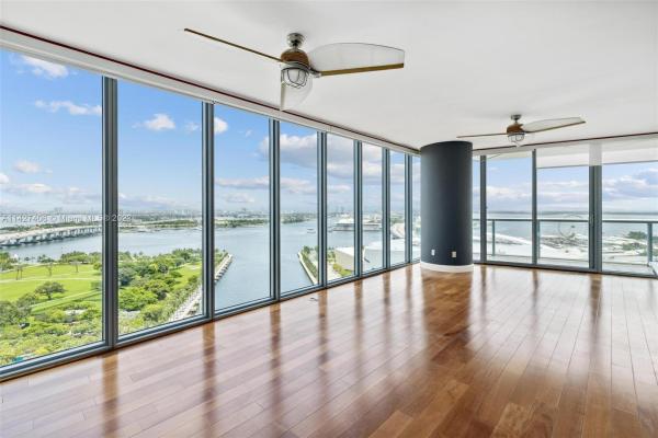 MarinaBlue, 888 Biscayne Blvd #2208, Miami, Florida 33132, image 2