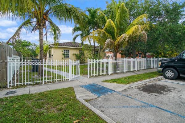Fulford By The Sea, 2051 NE 167th St, North Miami Beach, Florida 33162, image 2