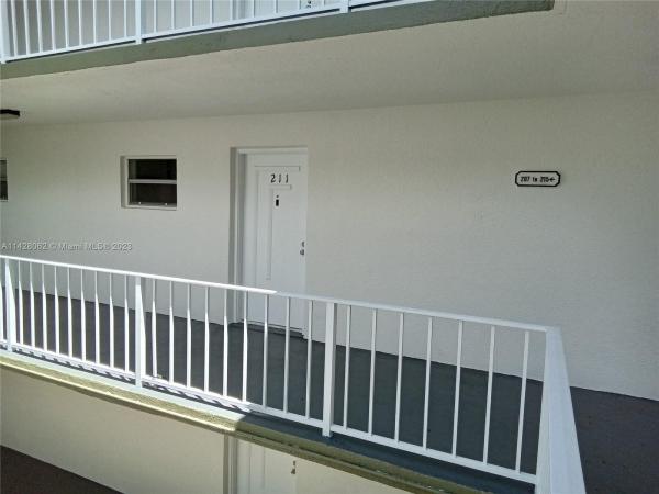 Spring Crest, 4205 N University Dr #211, Sunrise, Florida 33351, image 1