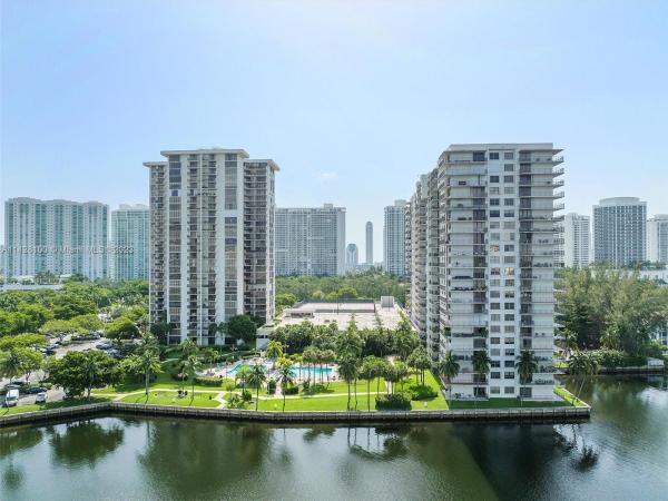 The Clipper At Biscayne Cove, 18151 NE 31st Ct #2017, Aventura, Florida 33160, image 1