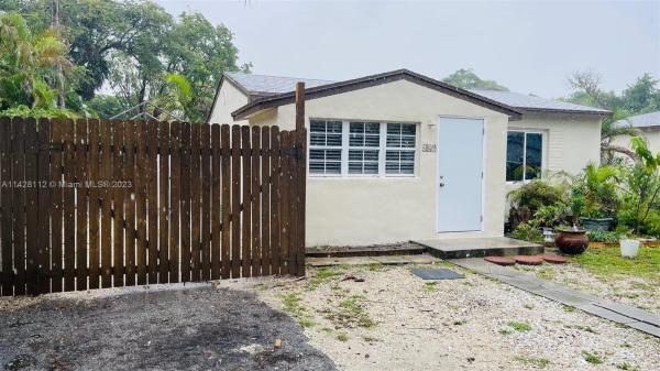 Poinciana Park, 409 SE 22nd St, Fort Lauderdale, Florida 33316, image 1