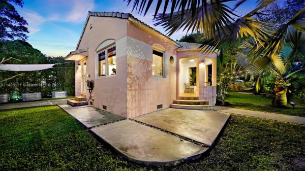 801 NE 87th St, Unincorporated Dade County, Florida 33138, image 2