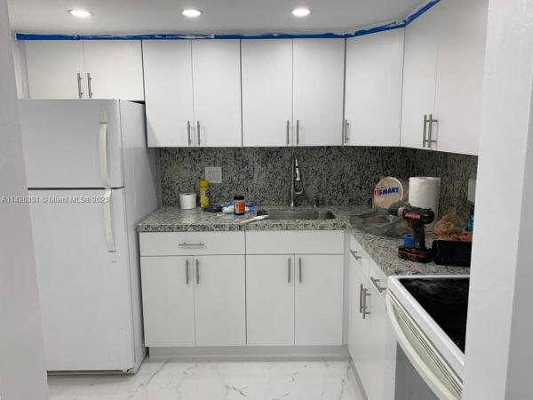 Captiva Lakes Villas, 8309 SW 142 Ave #110, Kendale Lakes, Florida 33183, image 1
