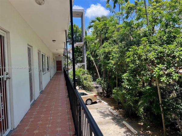 Windsor Estates, 435 NE 121st St #207, North Miami, Florida 33161, image 1