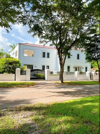 Riviera, 1001 Cotorro Ave, Coral Gables, Florida 33146, image 2
