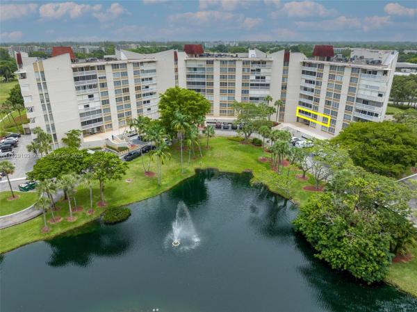Environ 1, 6921 Environ Blvd #2T, Lauderhill, Florida 33319, image 1