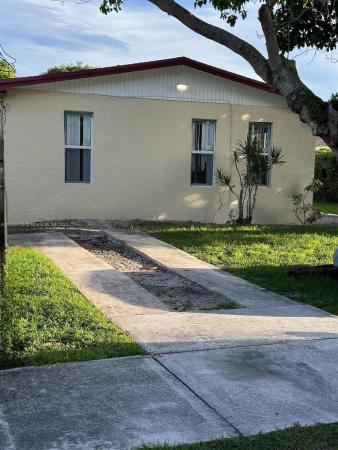1170 NE 112th St, Unincorporated Dade County, Florida 33161, image 2