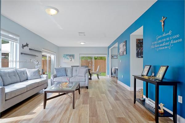 Sunset Mansions, 11312 SW 74th St, Kendall, Florida 33173, image 1
