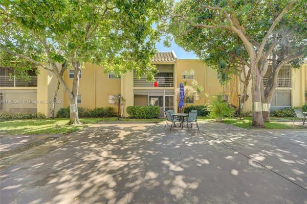 Deerfield Pines North, 959 SE 2nd Ave #114, Deerfield Beach, Florida 33441, image 1
