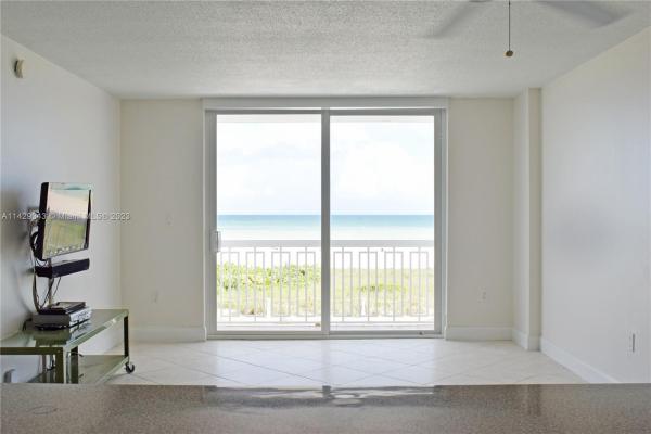 The Presidential, 401 Ocean Dr #318, Miami Beach, Florida 33139, image 1