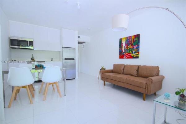 Elisa, 801 15th St #203, Miami Beach, Florida 33139, image 1