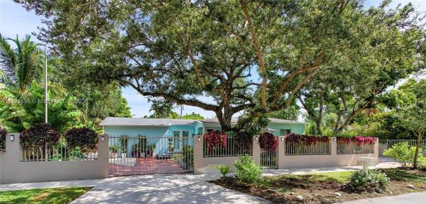 5771 SW 55th St, Unincorporated Dade County, Florida 33155, image 2