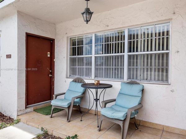 Mansion Townhouse, 15143 NE 6th Ave #5, Golden Glades, Florida 33162, image 1
