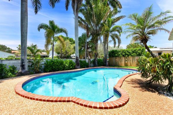 Saga Bay, 20120 SW 84th Pl, Cutler Bay, Florida 33189, image 2