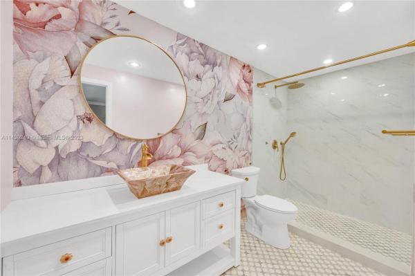 Valencia Townhouse, 400 Valencia Ave #4, Coral Gables, Florida 33134, image 1