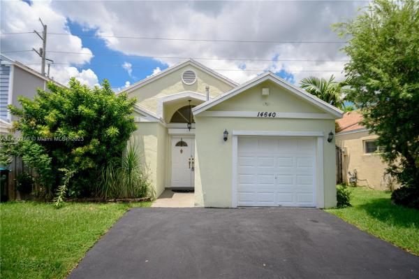 Villas Of Deerwood, 14640 SW 124th Pl, Three Lakes, Florida 33186, image 1
