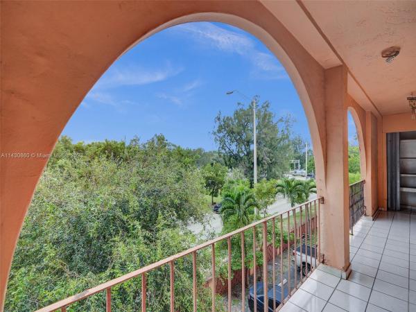 Golden Gate, 440 E 23rd St #1204, Hialeah, Florida 33013, image 1