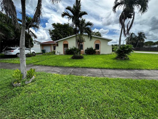 Winston Park, 7311 SW 130th Ave, Kendale Lakes, Florida 33183, image 2