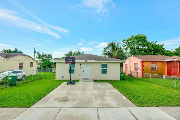 North Silver Crest, 1160 NW 107th St, Pinewood, Florida 33168, image 1